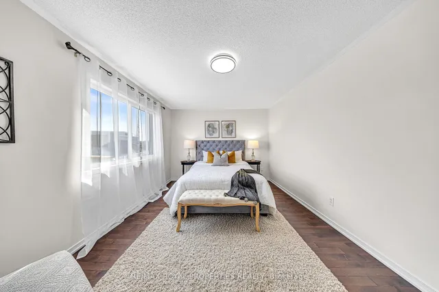 Additional image 8 of 19 Grosbeak Cres