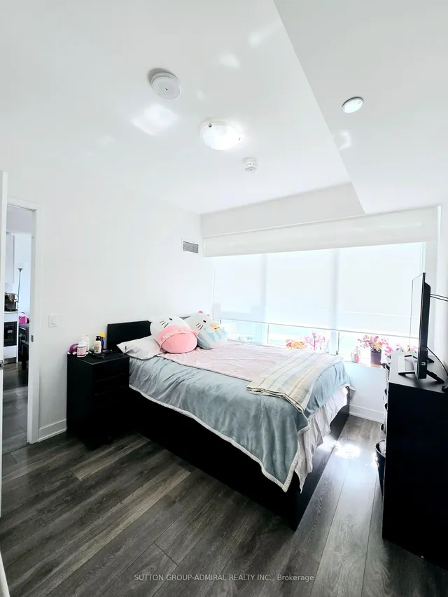 Additional image 40 of 195 Redpath Ave Unit 1009