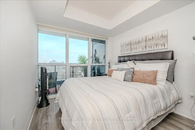 Additional image 16 of 26 Gibbs Rd Unit 926