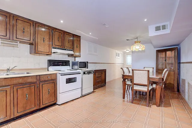 Additional image 35 of 112 Agincourt Dr