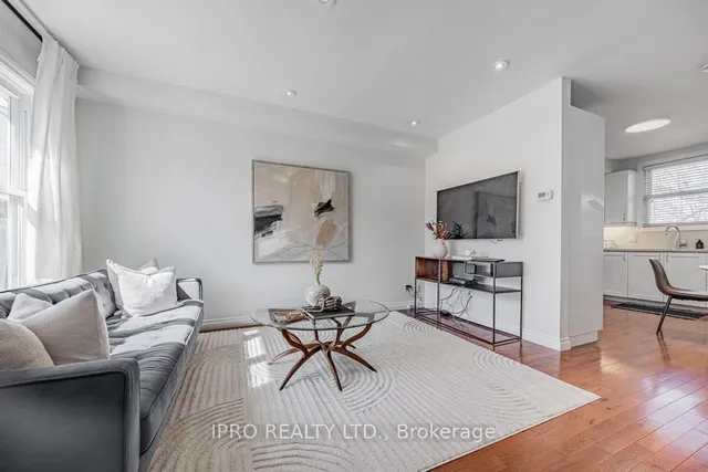 Additional image 6 of 22 Queensdale Ave