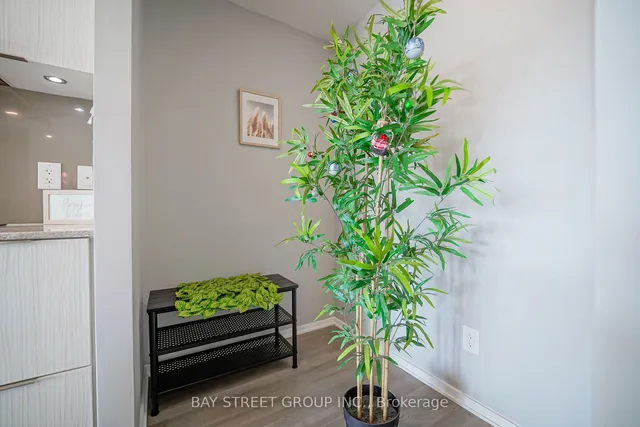 Additional image 25 of 1 Bloor St Unit 1605