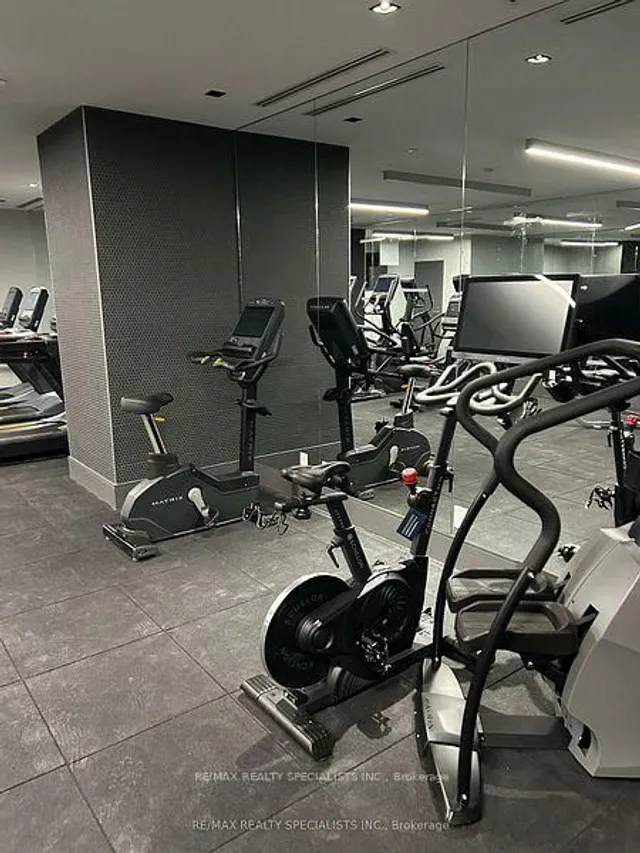 Additional image 13 of 8 Widmer St Unit 915