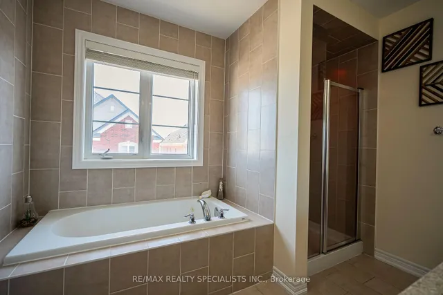 Additional image 25 of 49 Squire Ellis Dr