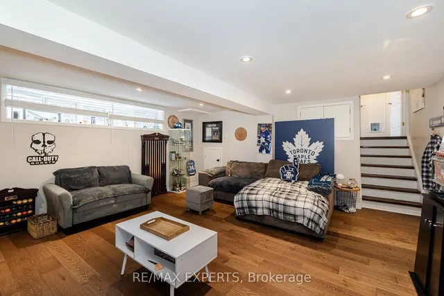 Additional image 24 of 92 Ambleside Dr