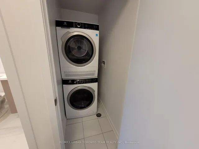 Additional image 12 of 219 Dundas St Unit 605