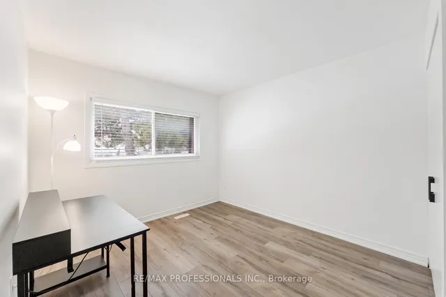 Additional image 26 of 600 Silver Creek Blvd Unit 32