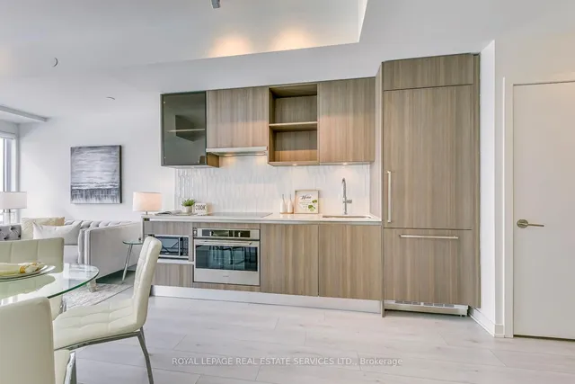 Additional image 9 of 405 Dundas St Unit 805