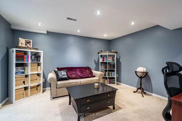 Additional image 33 of 2 Bronte Crt