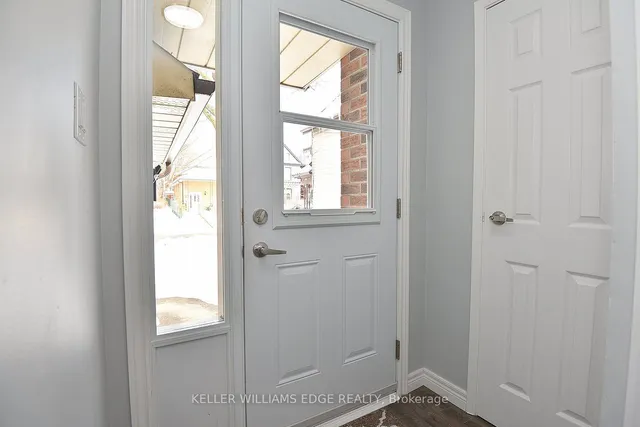 Additional image 6 of 16 Simcoe St