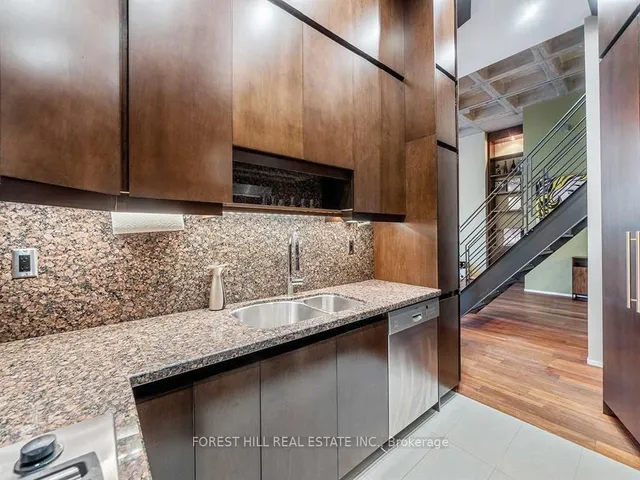 Additional image 15 of 8 Wellesley St Unit PH7