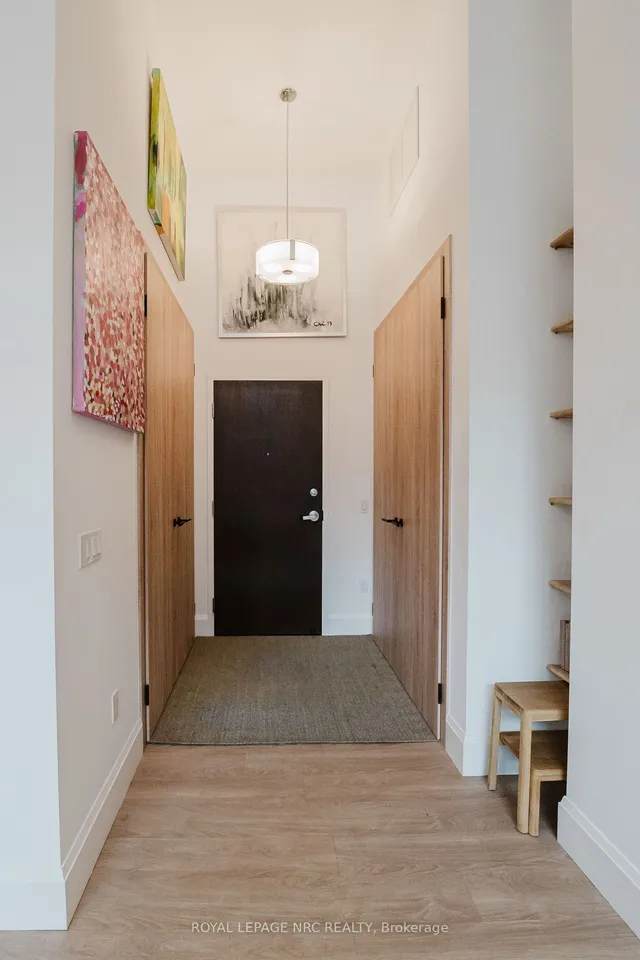 Additional image 6 of 118 King St Unit LPH13