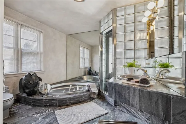 Additional image 19 of 607 Hurd Ave