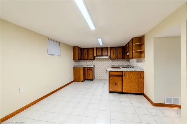 Additional image 36 of 57 Apted Ave