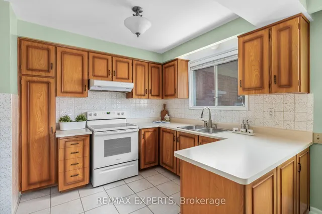 Additional image 7 of 40 Benrubin Dr