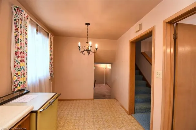 Additional image 14 of 19 Karen Cres