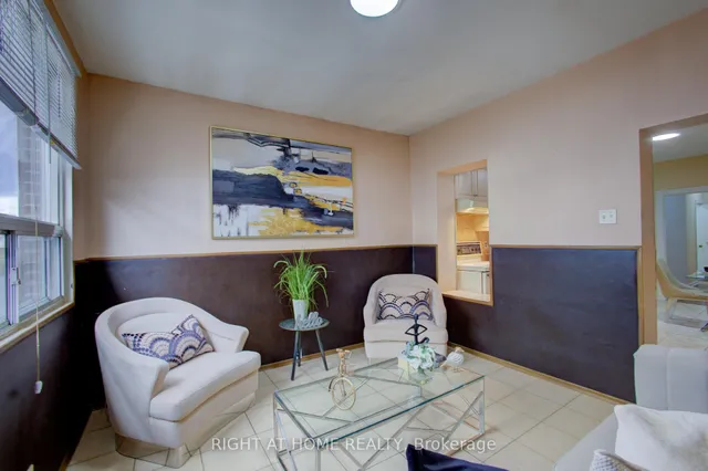 Additional image 18 of 82 Uxbridge Ave