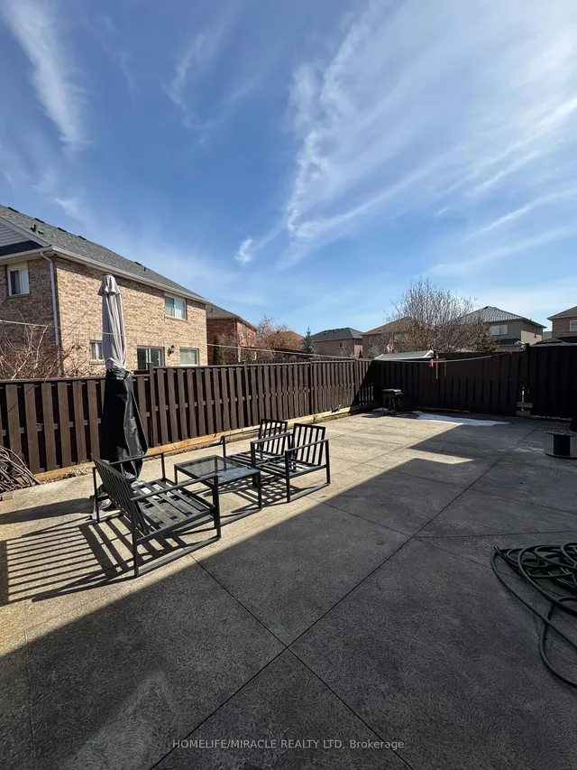 Additional image 12 of 311 Brisdale Dr