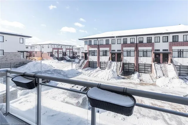 Additional image 17 of 16 Markle Cres Unit 211