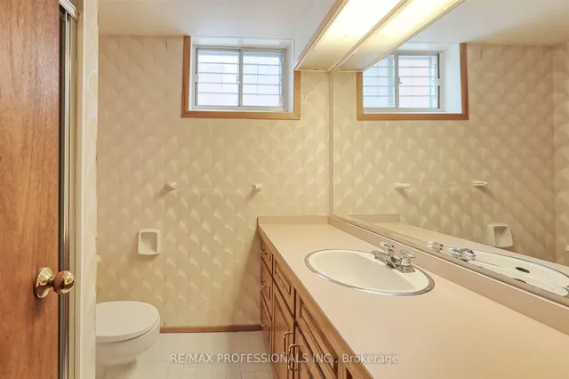 Additional image 26 of 17 Guernsey Dr