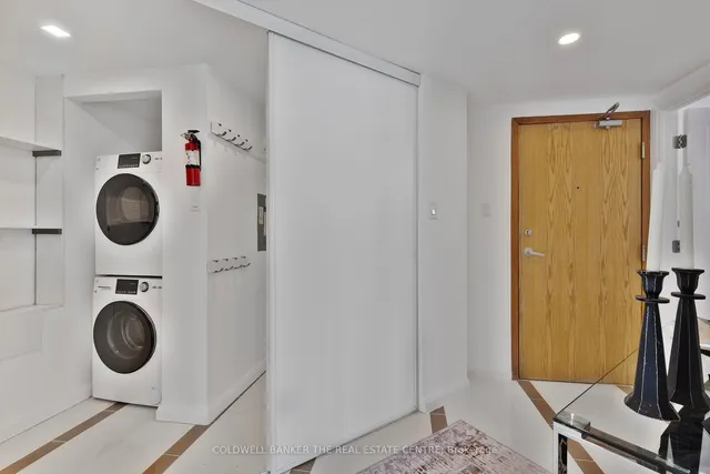 Additional image 13 of 99 Harbour Sq Unit 2002