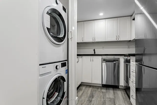 Additional image 38 of 1088 Avenue Rd