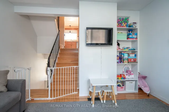 Additional image 15 of 634 Strasburg Rd Unit 32