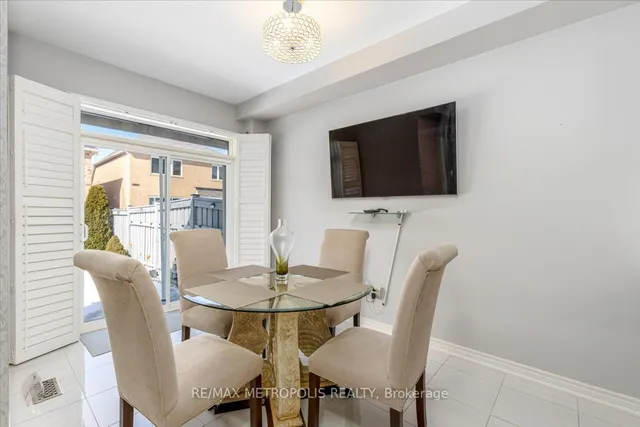 Additional image 12 of 101 Lesabre Cres