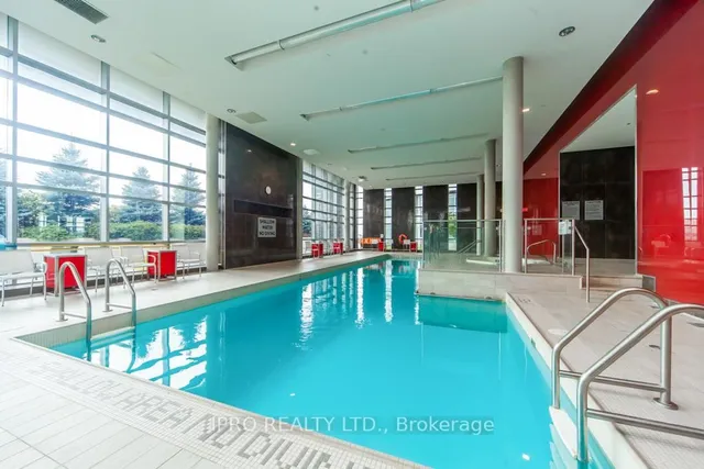 Additional image 3 of 125 Village Green Sq Unit 2712