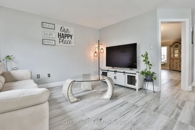 Additional image 20 of 25 Rockford Ru