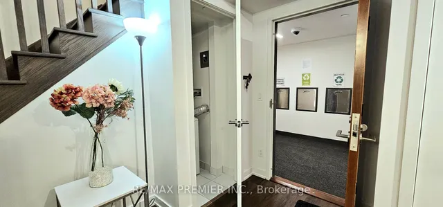 Additional image 30 of 106 Varna Dr Unit 10