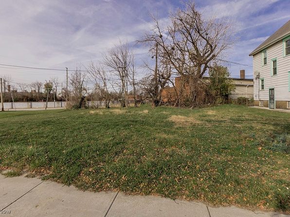 13317 Woodworth Rd, Cleveland, OH 44112