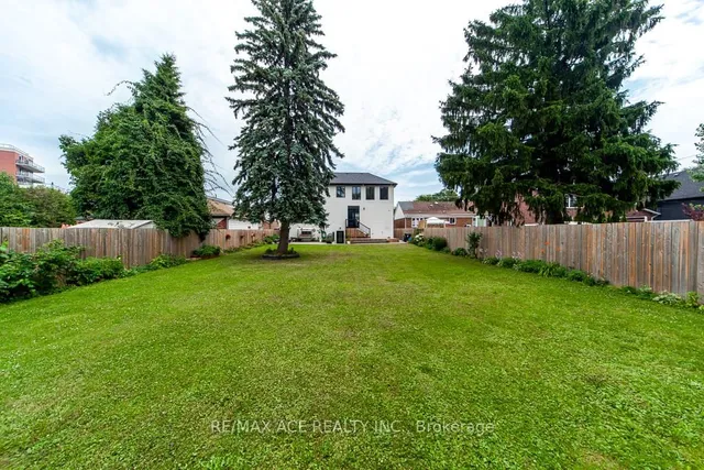 Additional image 26 of 44 Muir Dr