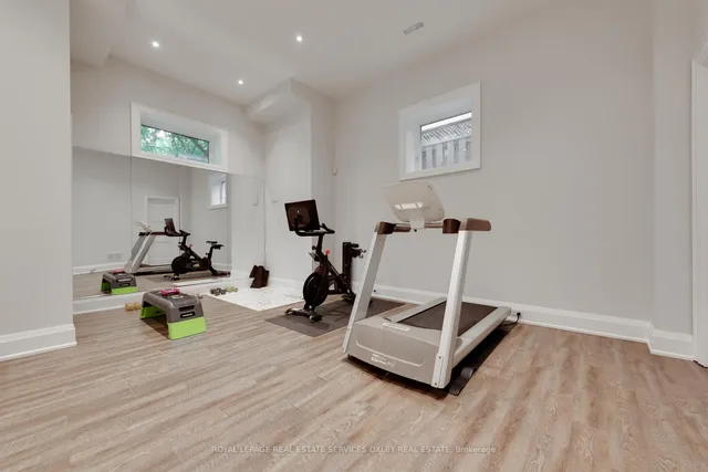 Additional image 32 of 665 Bedford Park Ave