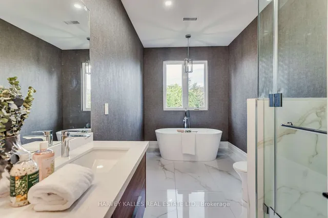 Additional image 27 of 150 Viewmount Ave