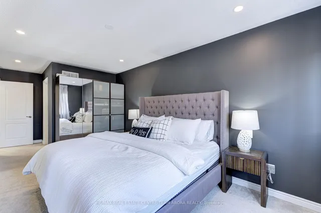 Additional image 17 of 37 Coastline Dr