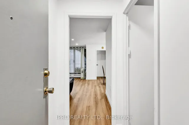 Additional image 5 of 1624 Bloor St Unit 92