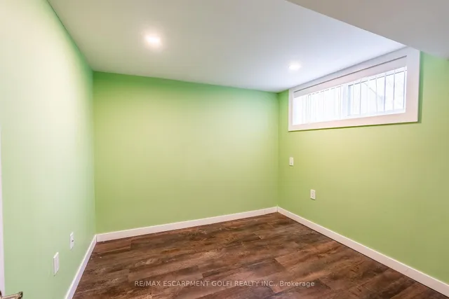 Additional image 30 of 119 King St