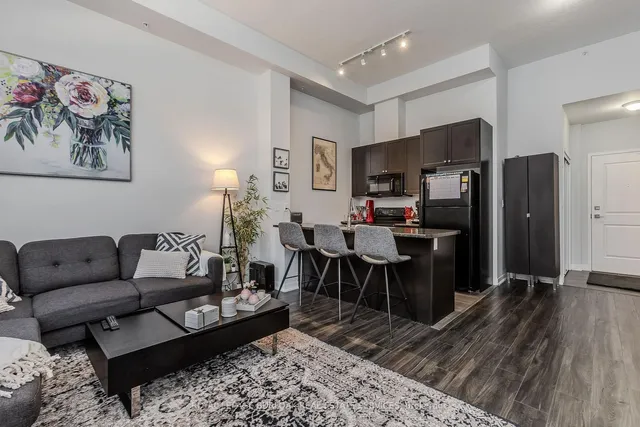 Additional image 16 of 85 Robinson St Unit 103