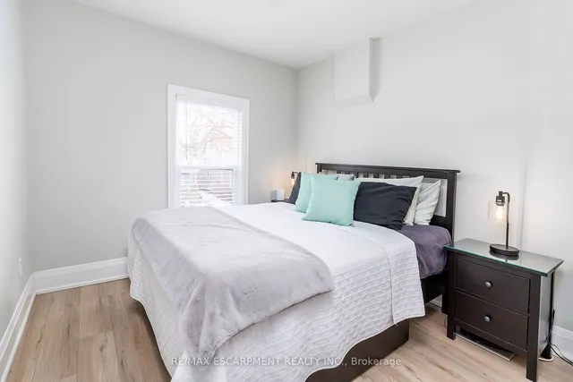 Additional image 15 of 99 Chestnut Ave