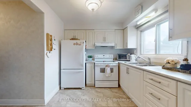 Additional image 18 of 46 Goldsboro Rd