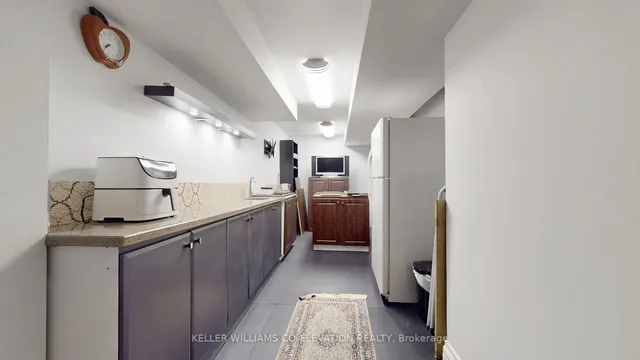 Additional image 43 of 239 Pineway Blvd