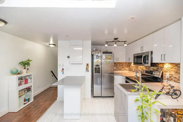 Additional image 10 of 3045 Finch Ave Unit 2093