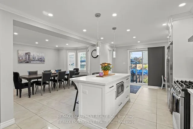 Additional image 11 of 21 Tuscani Dr