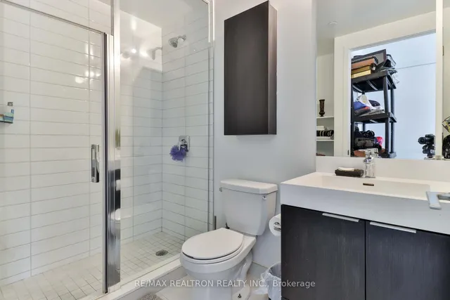 Additional image 18 of 3100 Keele St Unit 525