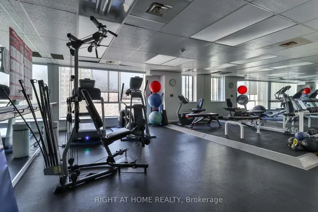 Additional image 33 of 225 Davenport Rd Unit 402