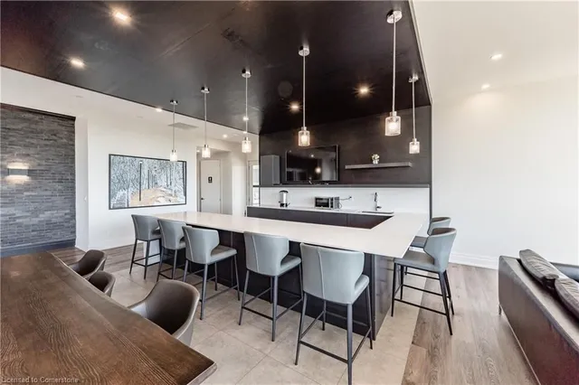 Additional image 46 of 101 Locke Street St Unit 314