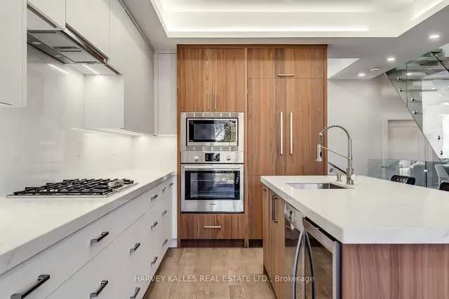 Additional image 17 of 194 Sheldrake Blvd