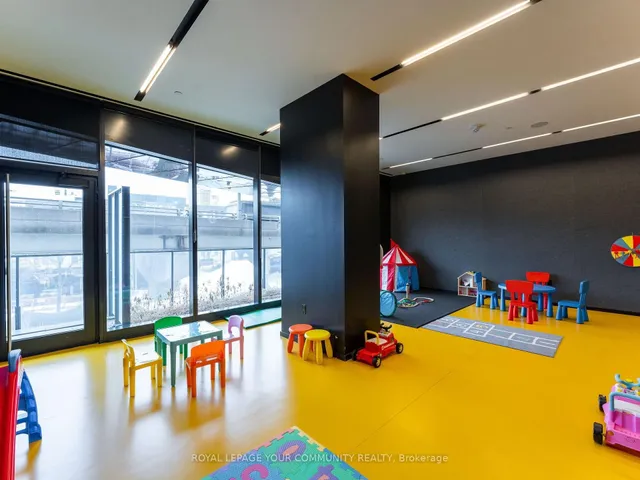 Additional image 35 of 21 Lawren Harris Square N/A Unit 1108