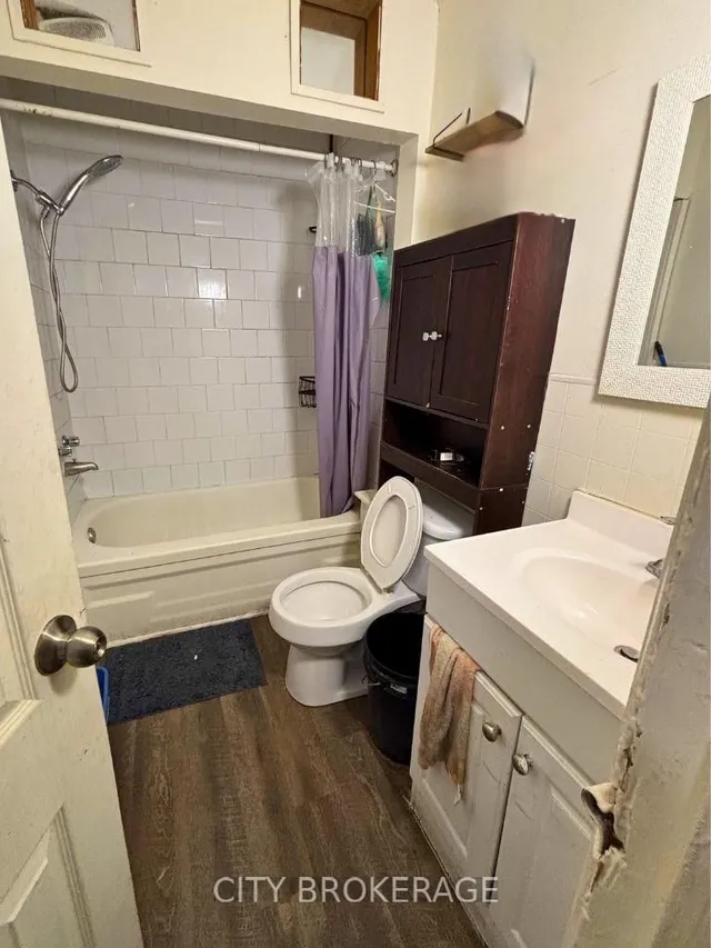 Additional image 14 of 90 Sherman Ave